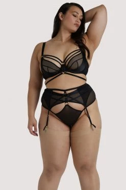 Hustler Black Sierra Gold Ring Curve Thong