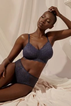 Deja Day Emma Navy Ultimate Comfort Wireless Bra