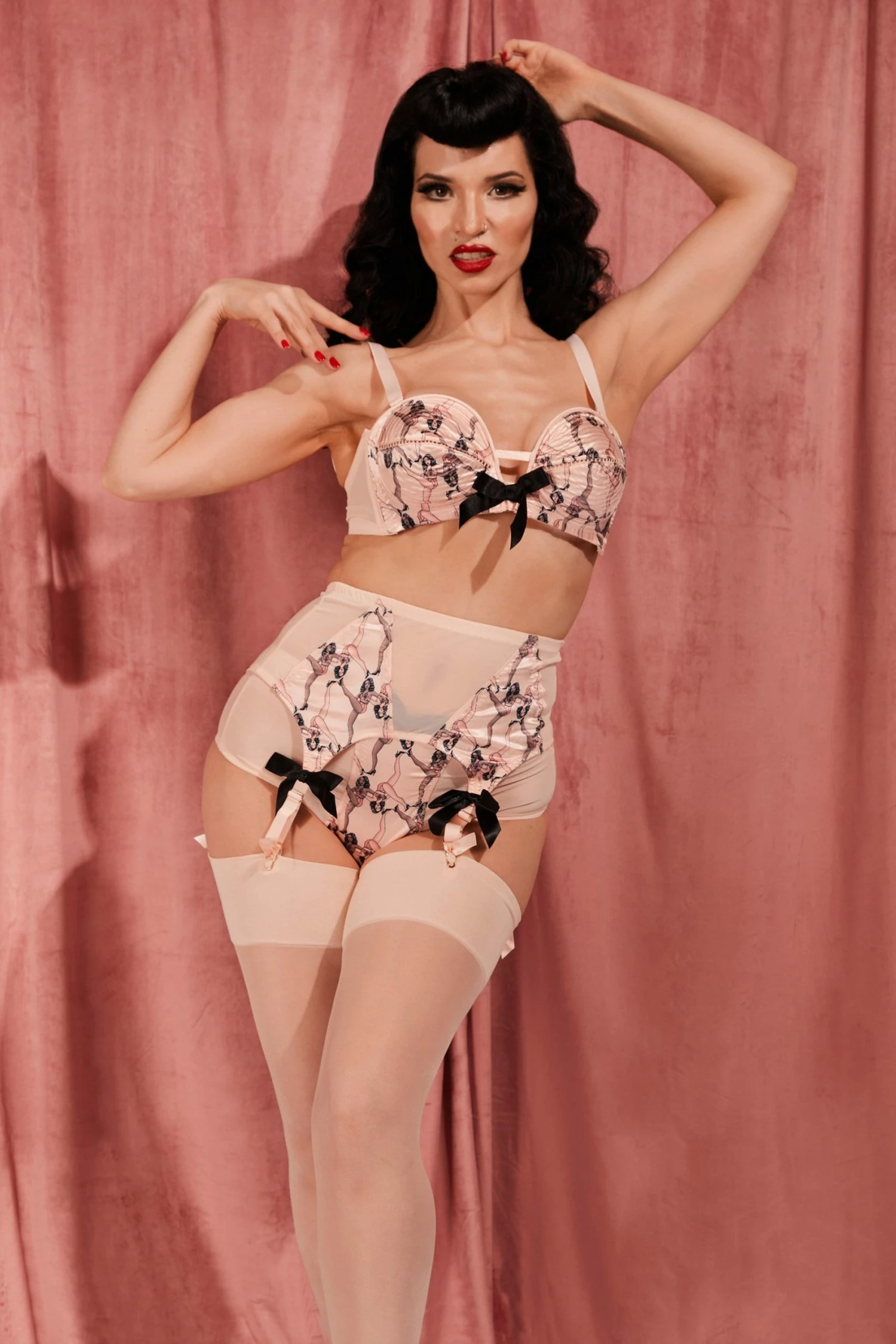 New π Bettie Page Lingerie New In Bras Showgirl Pink Overwire Bra β 1 Bettie Page Lingerie New In Bras Showgirl Pink Overwire Bra