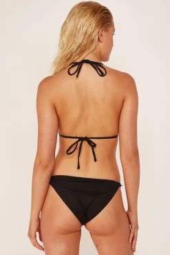 Wholesale 🎉 Wolf & Whistle Green Chain Triangle Top Black 🔥 7 Wolf & Whistle Green Chain Triangle Top Black