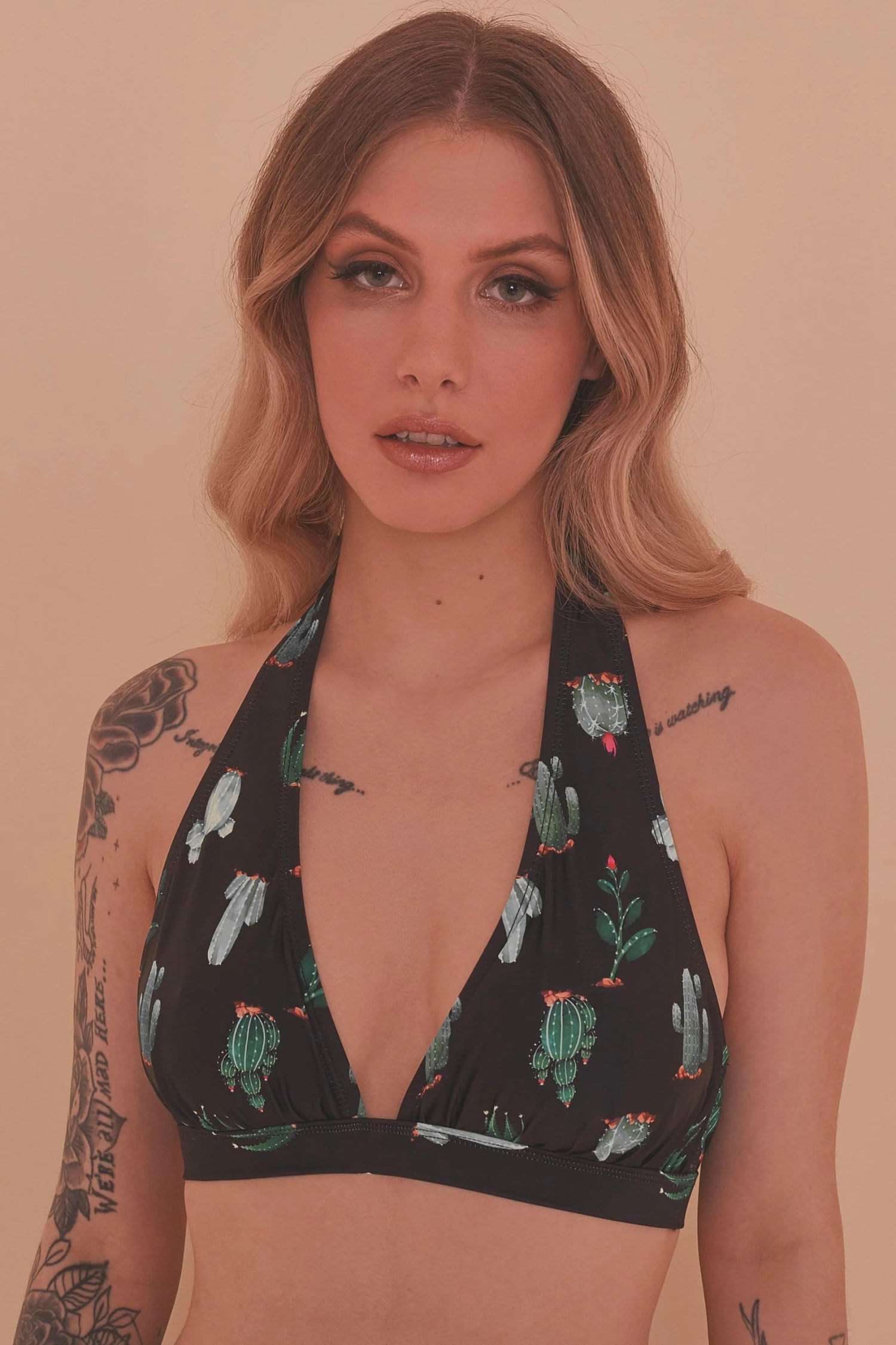 Deals 🔔 Collectif X Playful Promises Cactus Ruched Triangle 👙 Bikini Top Swimwear 👏 3 Collectif X Playful Promises Cactus Ruched Triangle Bikini Top Swimwear