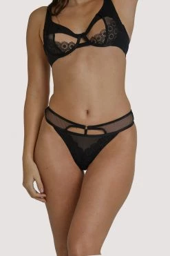 Regalia Elva Black High Apex Bra