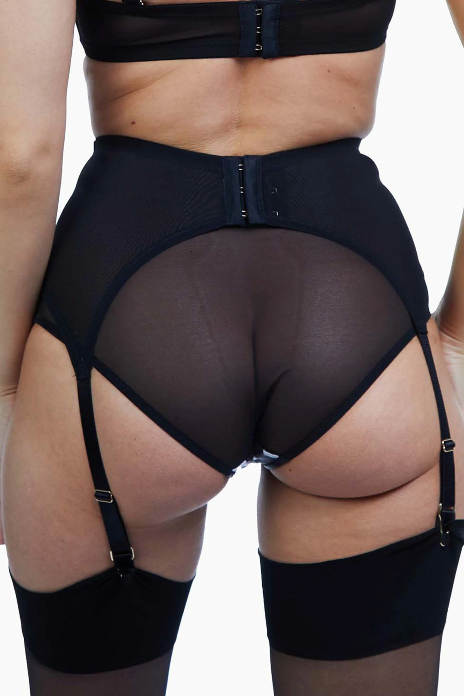 Discount ๐ Bettie Page Lingerie Spot 4 Strap Z Stitch Suspender Belt ๐คฉ 4 Bettie Page Lingerie Spot 4 Strap Z Stitch Suspender Belt