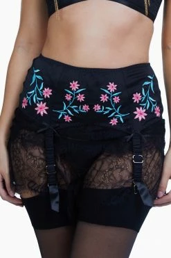 Bettie Page Lingerie Doris Black Embroidered Retro Suspender Belt