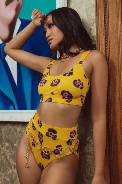 Wholesale ๐ New In Bras Kilo Brava Leopard Bamboo Crop Top โจ 7 New In Bras Kilo Brava Leopard Bamboo Crop Top