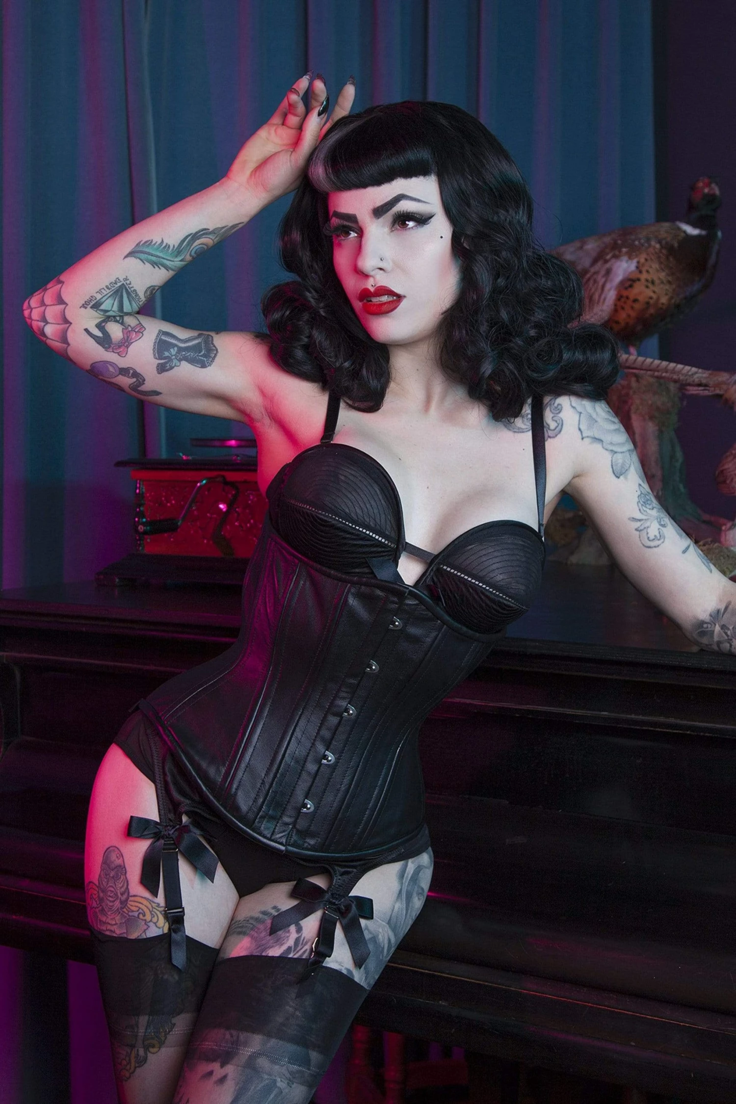 Buy ๐ Bettie Page Lingerie Basques & Corsets Leather Underbust Corset ๐ 4 Bettie Page Lingerie Basques & Corsets Leather Underbust Corset