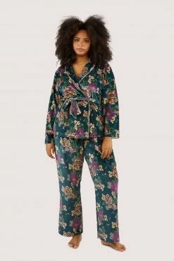 Outlet 🛒 Playful Promises Printed Velvet PJ Set 🤩 15 Playful Promises Printed Velvet PJ Set