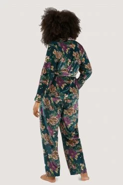 Outlet 🛒 Playful Promises Printed Velvet PJ Set 🤩 14 Playful Promises Printed Velvet PJ Set
