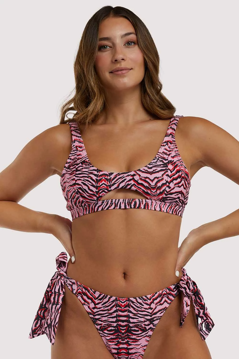 New ⌛ Luxe Palm Crop Cut Out 👙 Bikini Top ⌛ 1 Luxe Palm Crop Cut Out Bikini Top