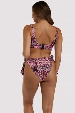 New ⌛ Luxe Palm Crop Cut Out 👙 Bikini Top ⌛ 13 Luxe Palm Crop Cut Out Bikini Top