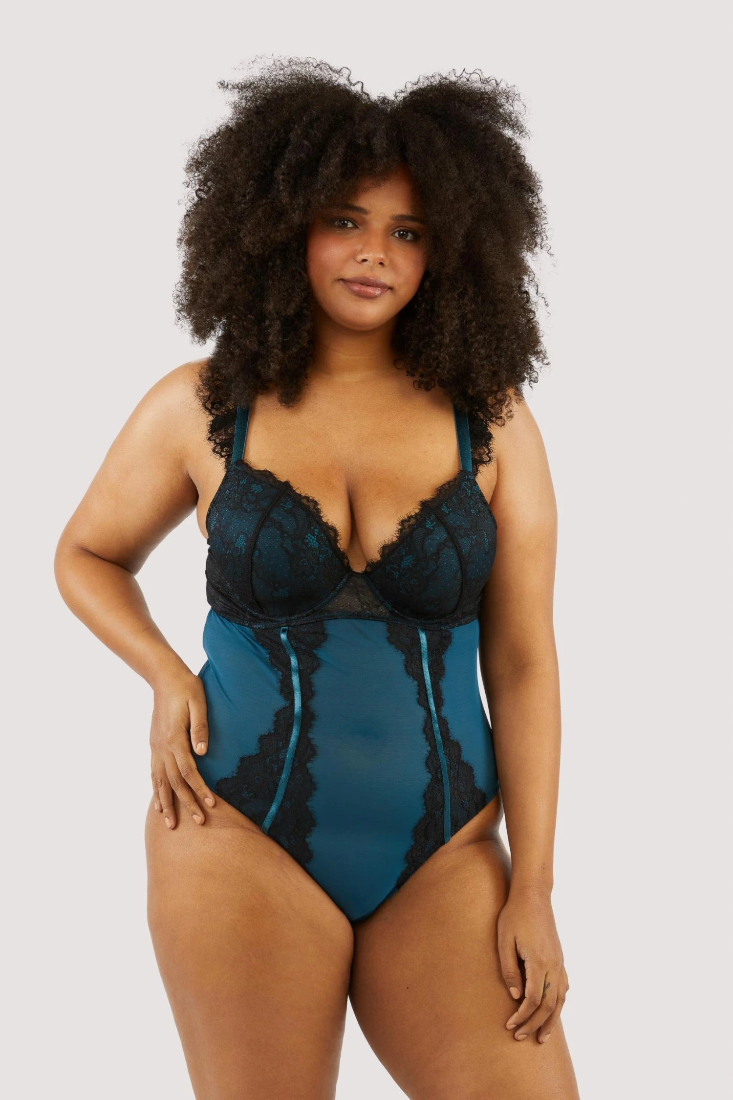 Promo ⭐ FFFB X PP New In Persephone Teal And Black Wired Lace Body ✨ 5 FFFB X PP New In Persephone Teal And Black Wired Lace Body