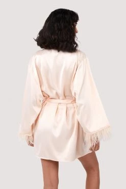 Outlet โ Felicity Hayward X PP Cassiopeia Blush Pink Satin And Feather Kimono New In ๐ 14 Felicity Hayward X PP Cassiopeia Blush Pink Satin And Feather Kimono New In
