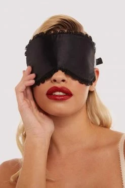 Kiss Me Deadly Schall Satin Bondage Starter Kit New In Accessories