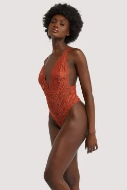 Wolf & Whistle Ariana Ginger Lace Body