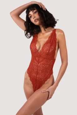 Wolf & Whistle Ariana Ginger Lace Body