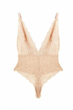 Wolf & Whistle New In Ariana Vanilla Lace Body