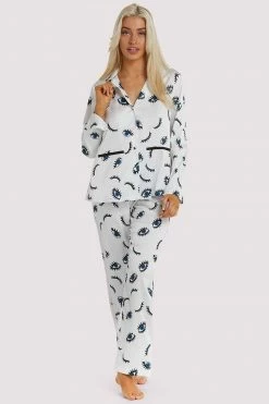Wolf & Whistle Winking Eye Print Satin Pyjama Set