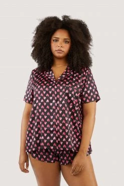 Budget ✨ Wolf & Whistle Heart Print Satin Pyjama Set Nightwear ✔️ 14 Wolf & Whistle Heart Print Satin Pyjama Set Nightwear