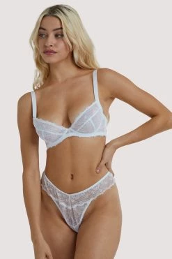 Wolf & Whistle Ariana White Everyday Plunge Bra