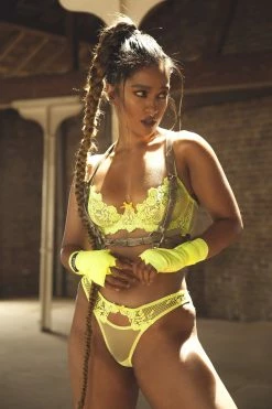 Regalia Pale Gold Chest Harness