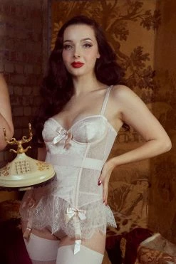 Bettie Page Lingerie Tempest Peach Lace Basque With Bows