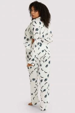 Wolf & Whistle Winking Eye Print Satin Pyjama Set