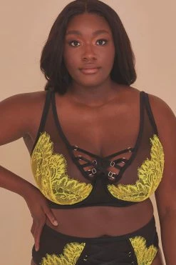 Playful Promises Curve Exclusive Kylie Black/Lime Lace Up High Apex Bra Bras