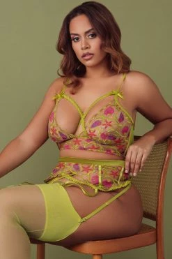 Kilo Brava New In Sequin Shell Embroidery Longline Bralette