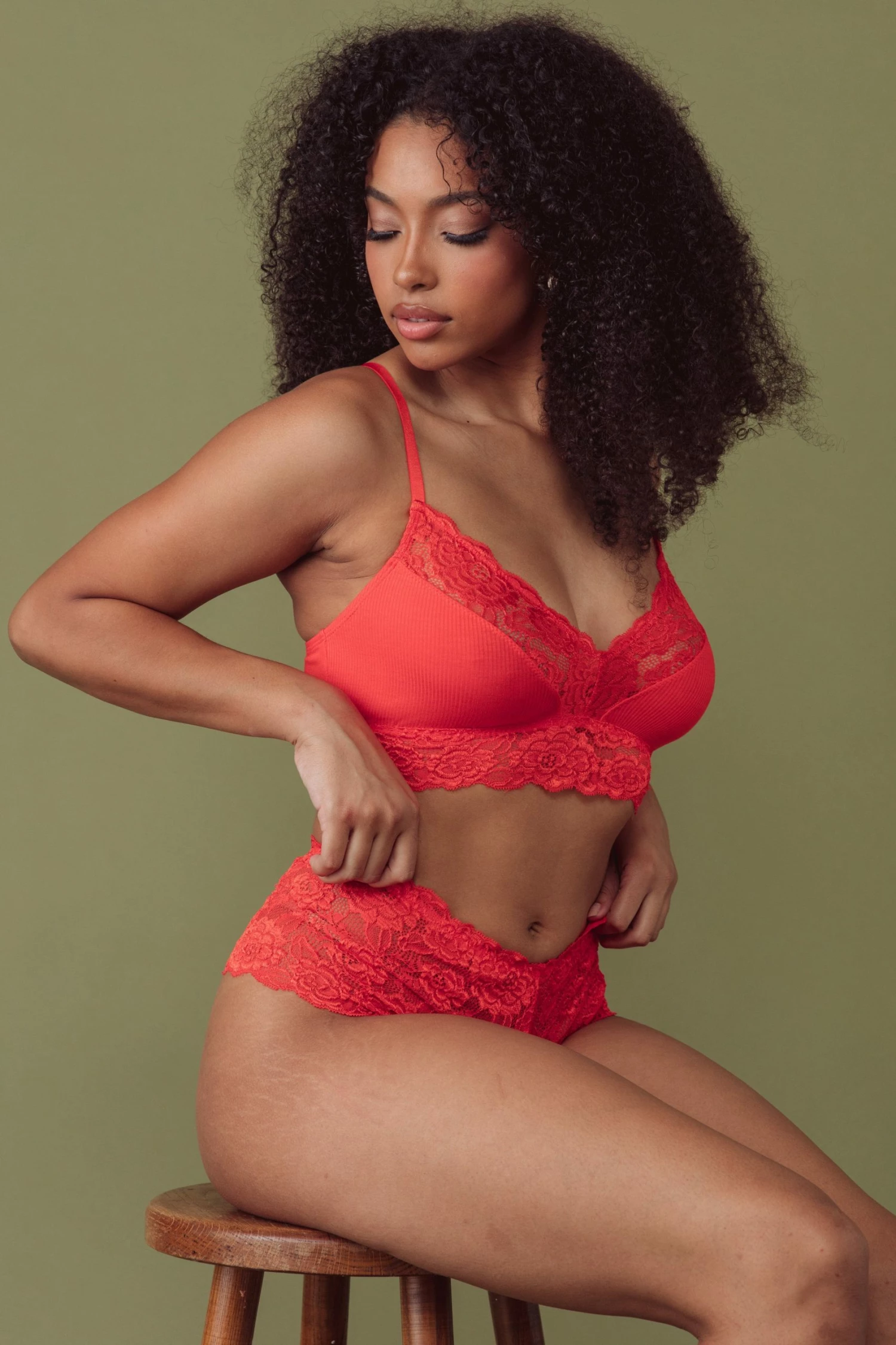 Brand new โค๏ธ Kilo Brava New In Tigerlilly Orange V-Neck Bralette ๐ฅ 2 Kilo Brava New In Tigerlilly Orange V-Neck Bralette