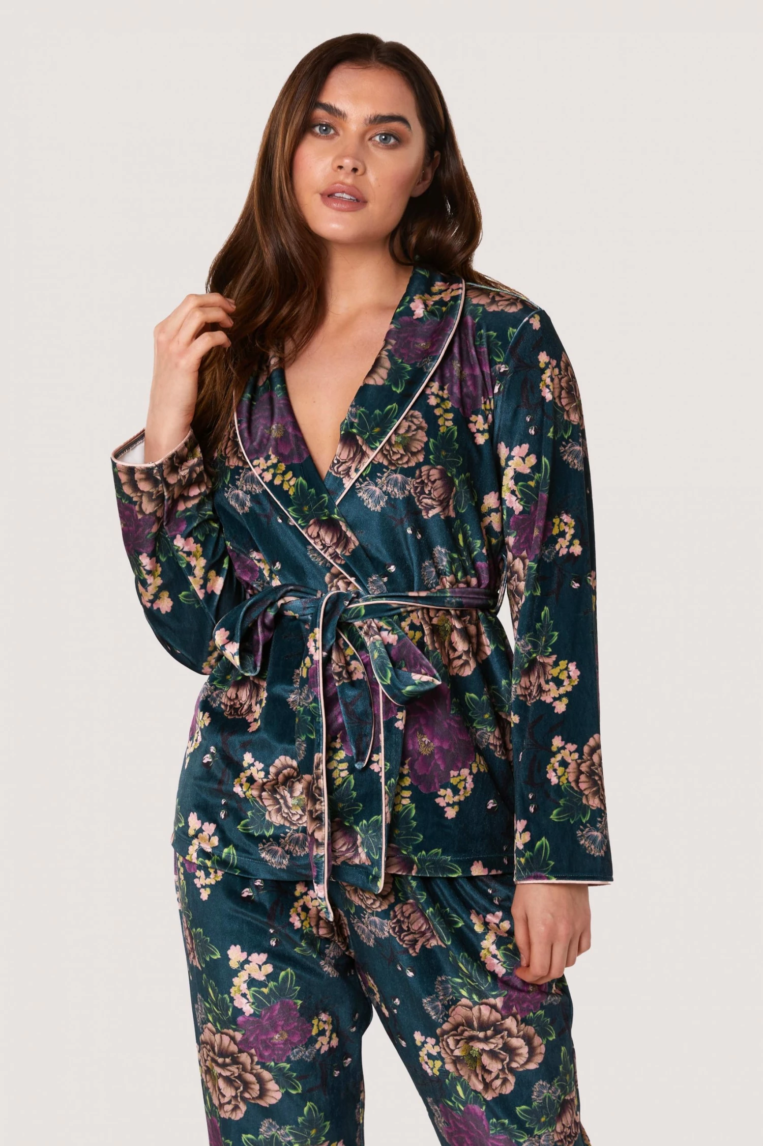 Outlet 🛒 Playful Promises Printed Velvet PJ Set 🤩 1 Playful Promises Printed Velvet PJ Set