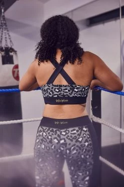 Wolf & Whistle Cross Back Bra Leopard Curve Activewear